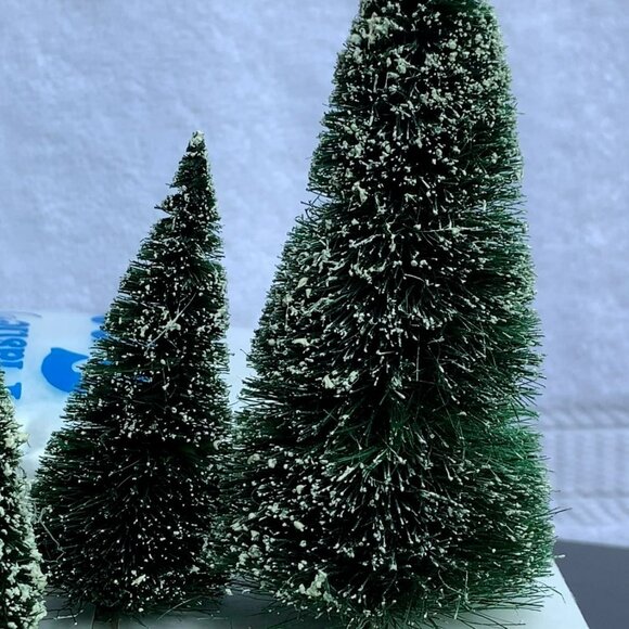 Dept 56 Village Trees and Snow, General Christmas Village Accessory - 1990s - Picture 5 of 10